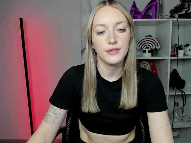 EvelynBlond EvelynBlond