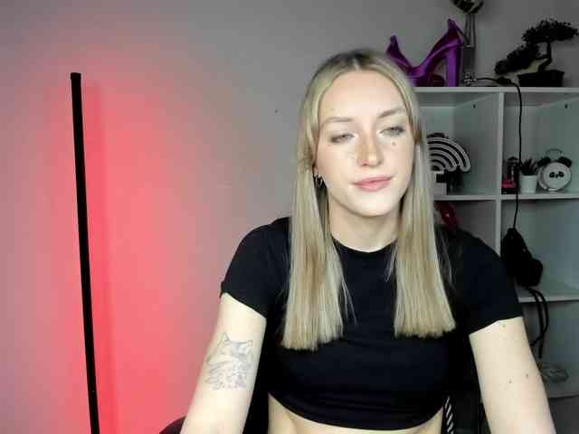 EvelynBlond EvelynBlond