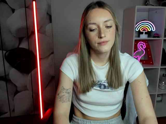 EvelynBlond EvelynBlond