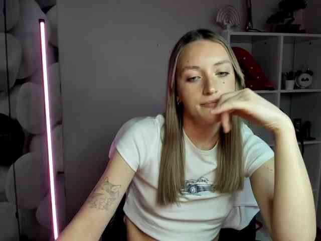 EvelynBlond EvelynBlond