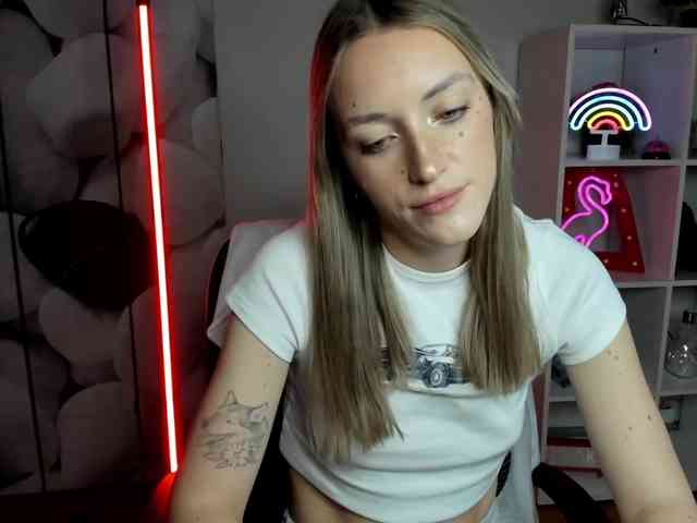 EvelynBlond EvelynBlond