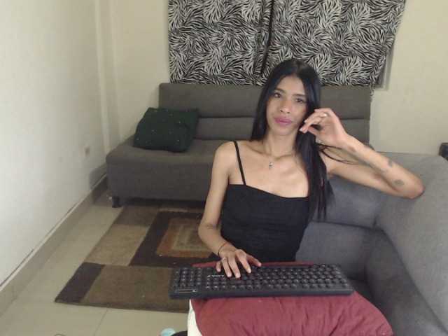 Jimenna-Slim's BongaCams show and profile