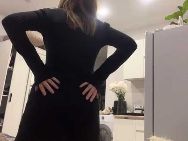  LyndaJovich chat room