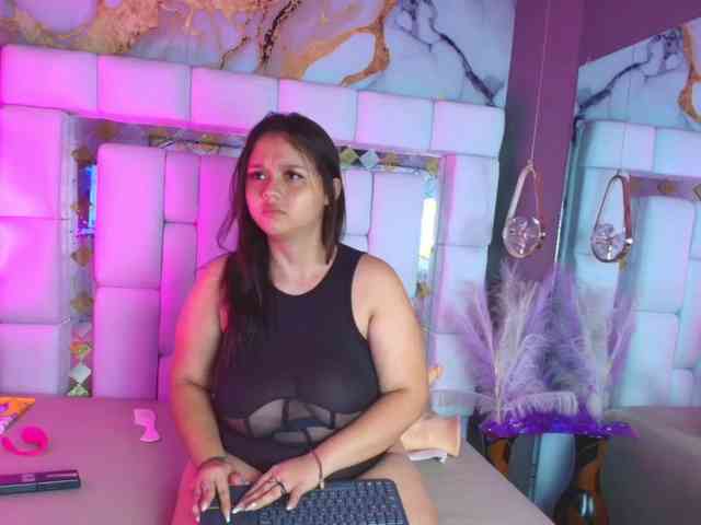 SaraLondon13 SaraLondon13