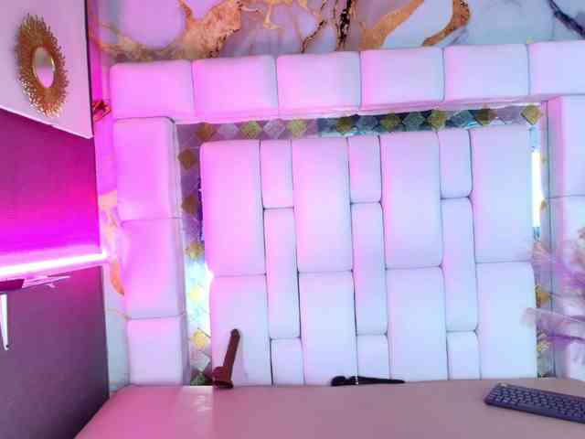 SaraLondon13 SaraLondon13