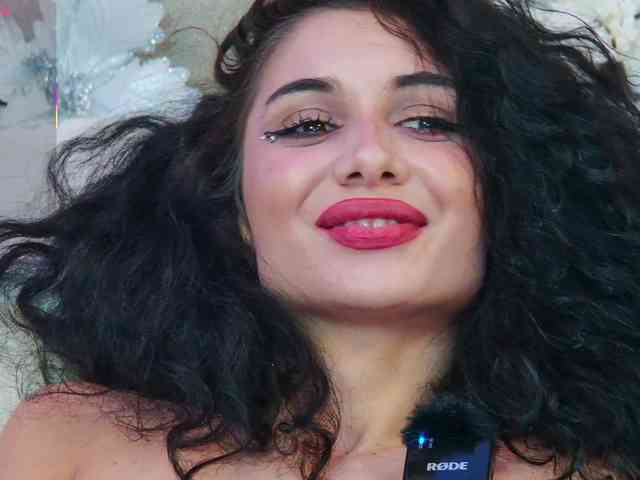 AlessiaDebbie AlessiaDebbie