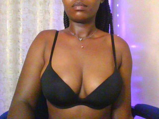 Merbles webcam bongacams model stream image