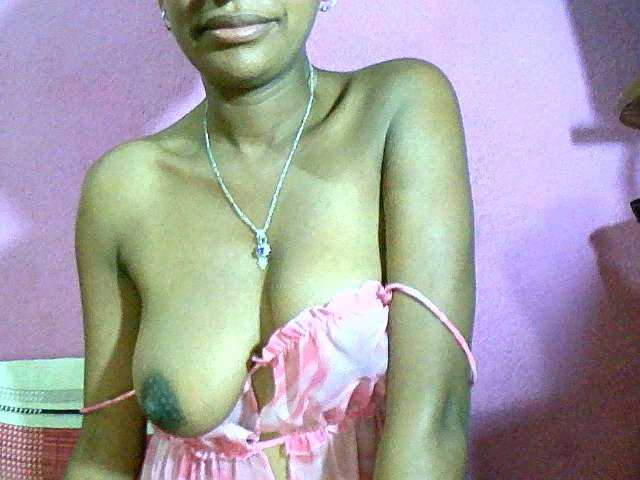 Mynah webcam bongacams model stream image