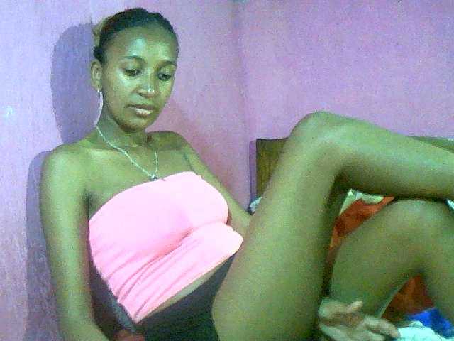 Mynah Live Cam on BongaCams