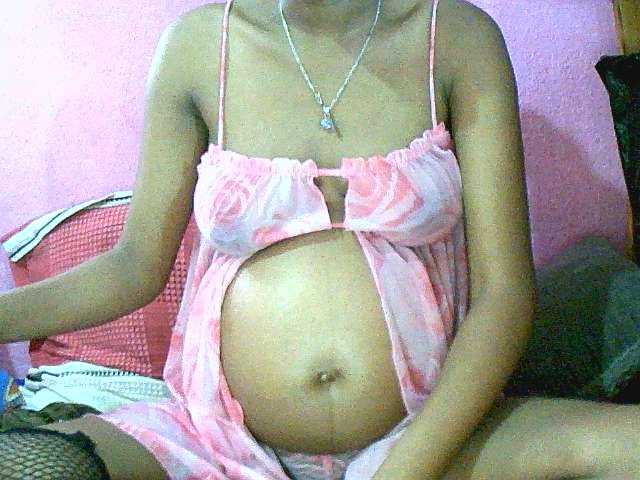 Mynah webcam bongacams model stream image