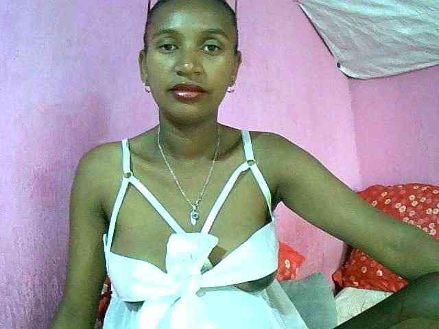 Mynah Live Webcam on BongaCams