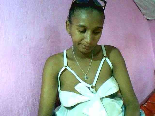 Mynah Live Webcam on BongaCams