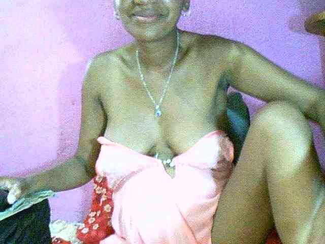 Mynah Live Webcam on BongaCams