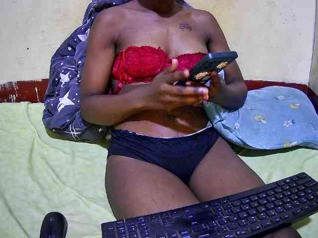 tiffany-coco Live Webcam on BongaCams