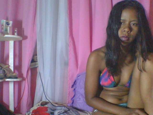 Kitaniah's BongaCams show and profile