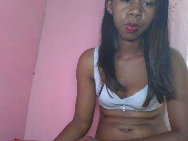 Kitaniah's BongaCams show and profile