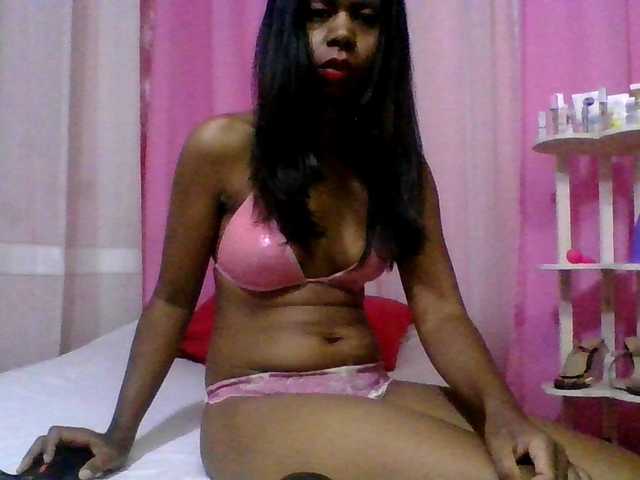 Kitaniah live cam profile