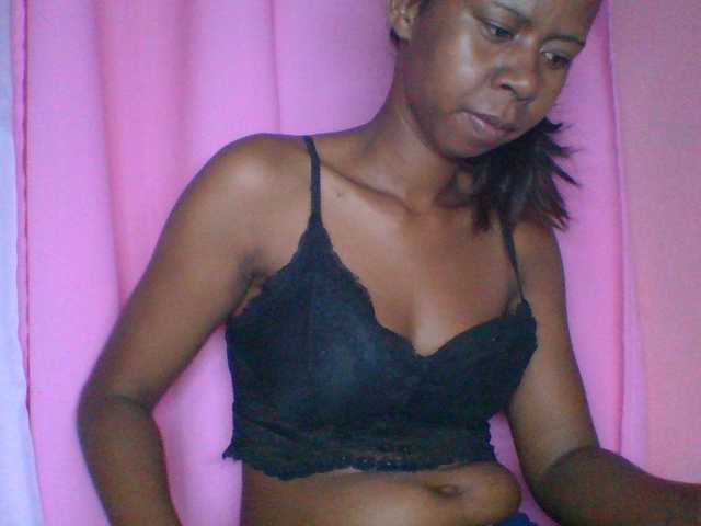 Kitaniah's BongaCams show and profile