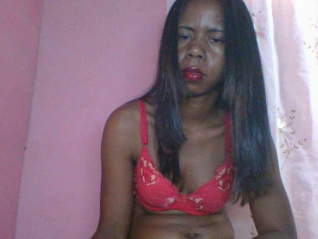 Kitaniah's BongaCams show and profile