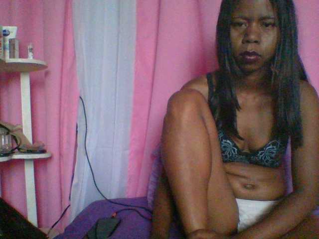 Kitaniah's BongaCams show and profile