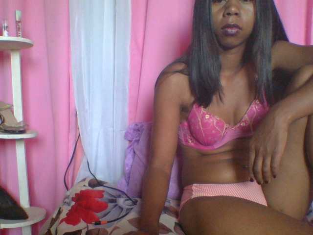 Kitaniah's BongaCams show and profile