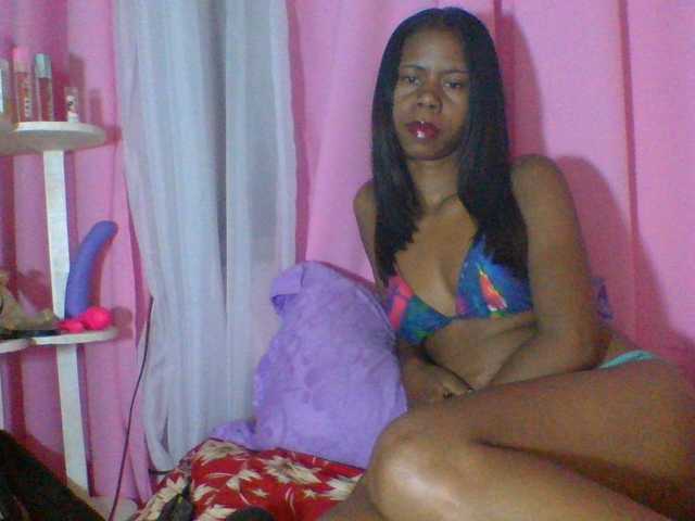 Kitaniah's BongaCams show and profile