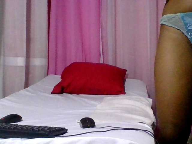 Kitaniah's BongaCams show and profile