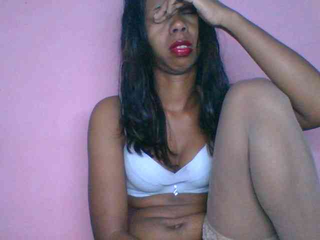 Kitaniah Live Webcam on BongaCams