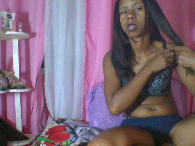 Kitaniah Live Webcam on BongaCams