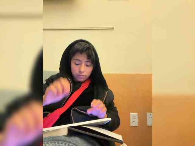 MeanChick Live Webcam on BongaCams