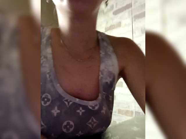 EvaX-1 – webcam model profile photo