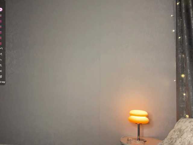 ElisabethReichling's BongaCams show and profile