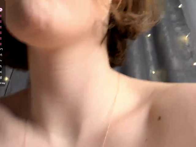 ElisabethReichling's BongaCams show and profile