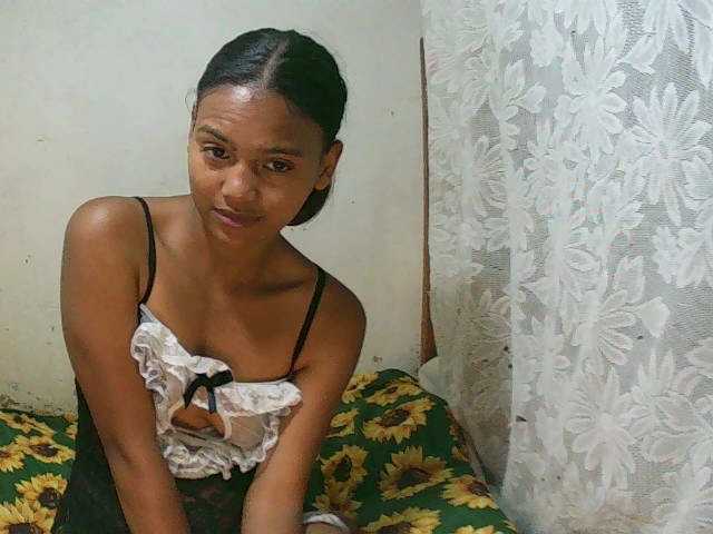 Amelliiah webcam bongacams model stream image