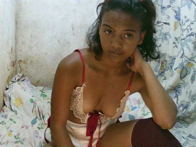 Amelliiah webcam bongacams model stream image