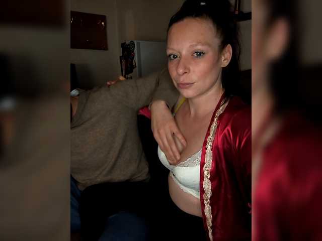 KinkyCoupleX1 live cam