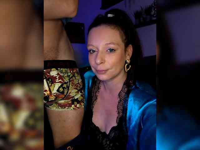 KinkyCoupleX1 webcam