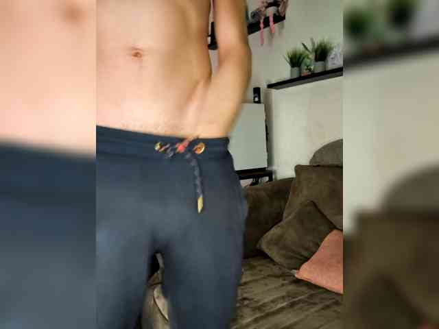 KinkyCoupleX1 webcam