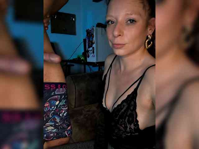 KinkyCoupleX1 Live Webcam on BongaCams