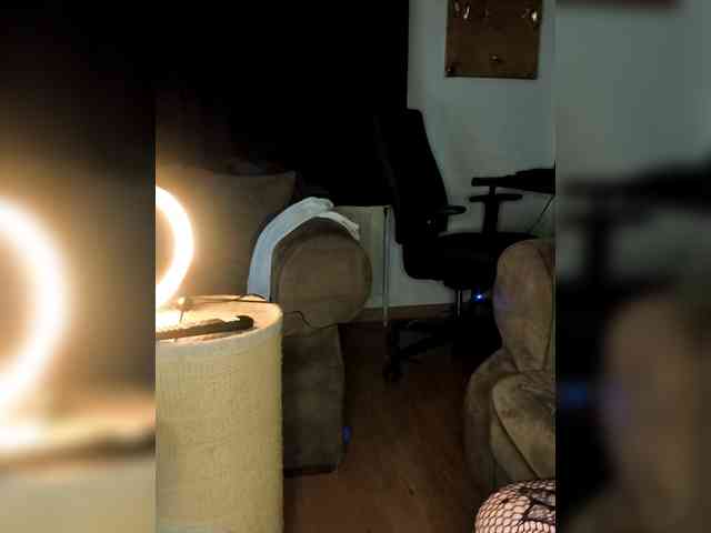 KinkyCoupleX1 webcam