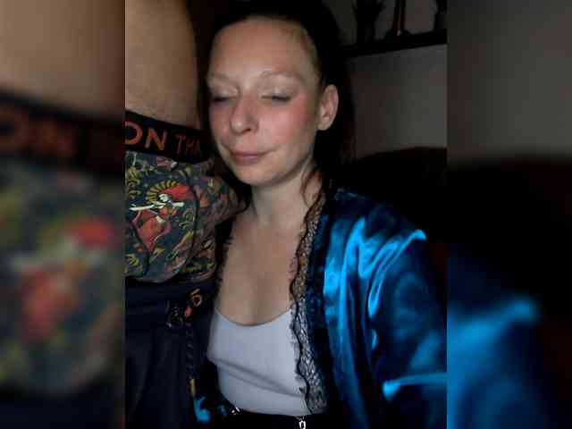 KinkyCoupleX1 webcam