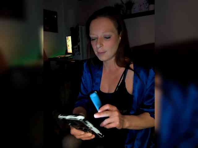 KinkyCoupleX1 webcam