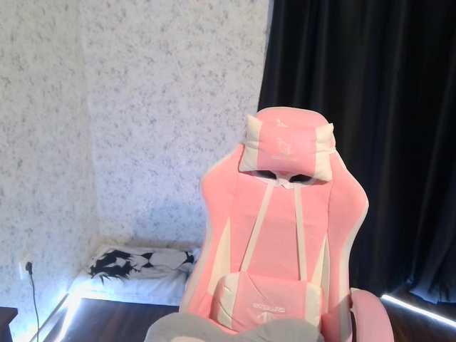 SweetLulyX's BongaCams show and profile