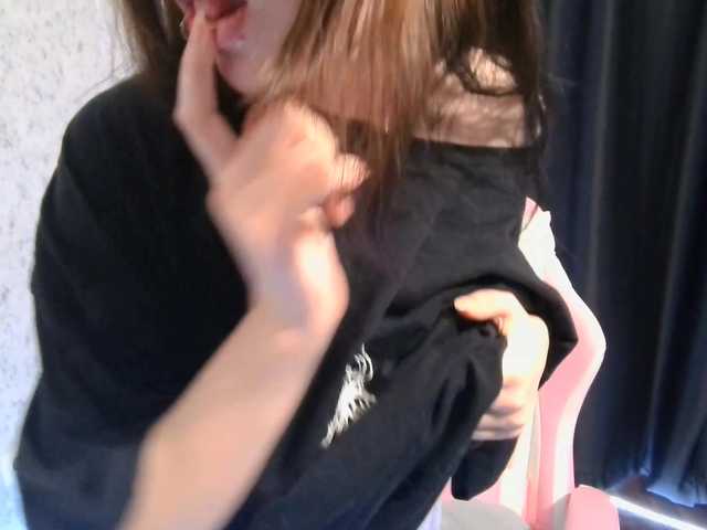 SweetLulyX's BongaCams show and profile