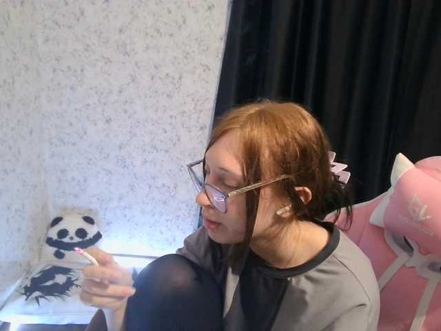 SweetLulyX's BongaCams show and profile