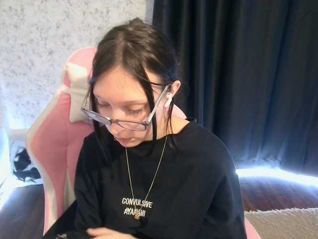 SweetLulyX's BongaCams show and profile