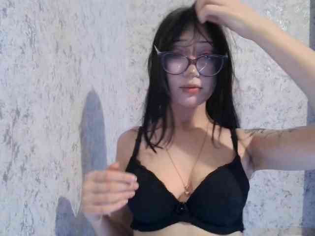 SweetLulyX webcam