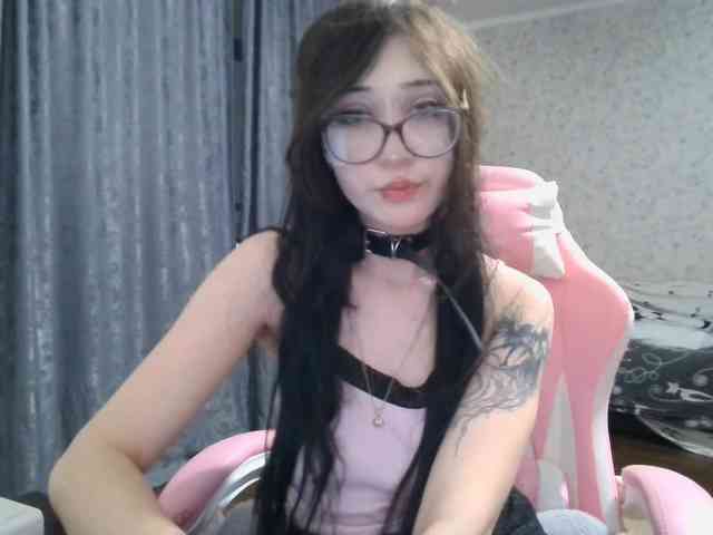 SweetLulyX webcam