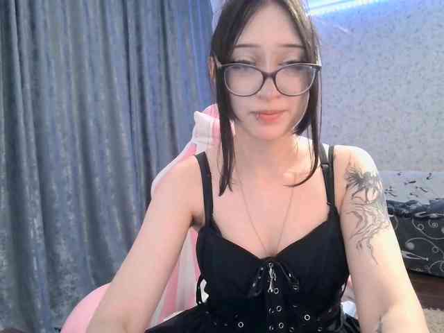 SweetLulyX webcam