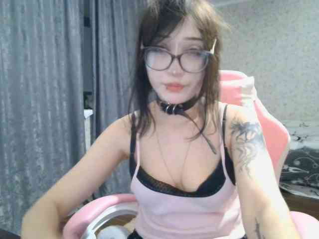 SweetLulyX webcam